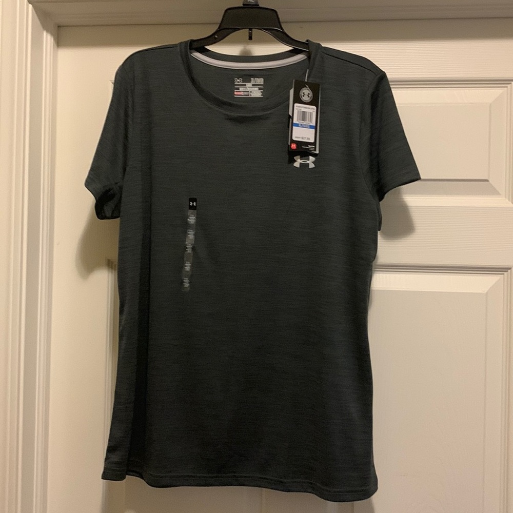 New - Women’s Under Armour T-Shirt - XL